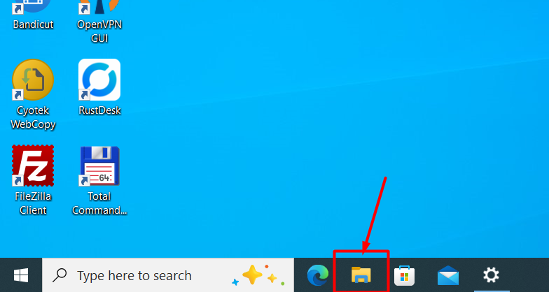 Windows File Explorer yellow folder icon pinned to the taskbar